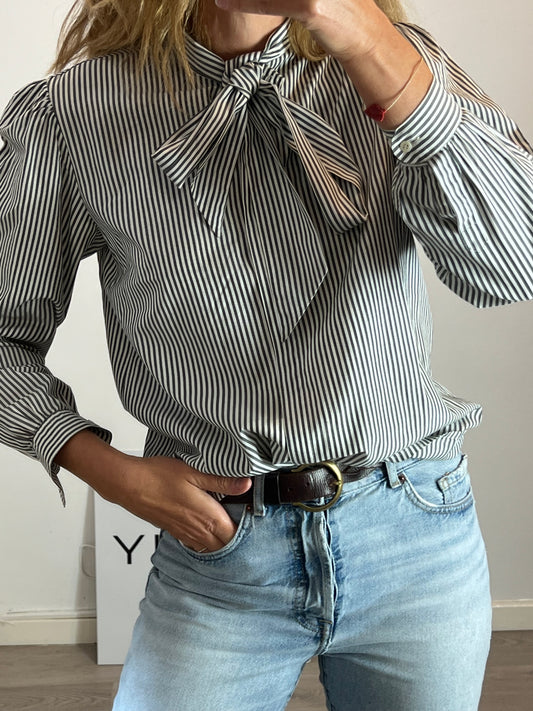 CLAUDIA ADOLFF. Striped blouse with bow detail. Size 38