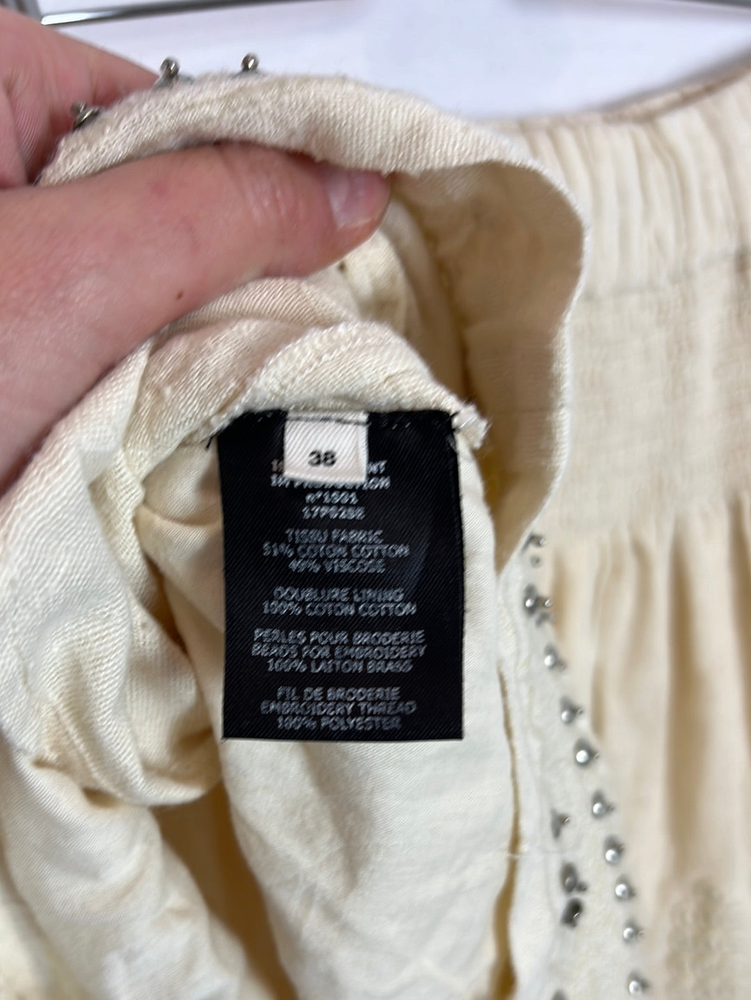 ISABEL MARANT ÉTOILE . Total look beige bordados y tachuelas. T 38/40