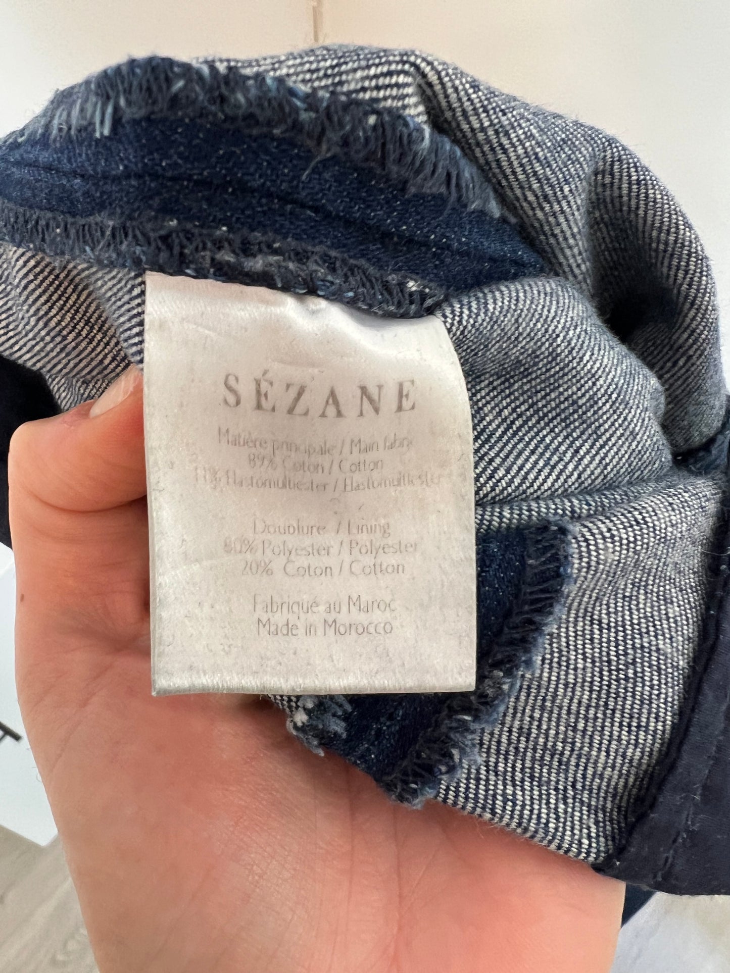 SEZANE. Pantalón ancho denim botones T.36