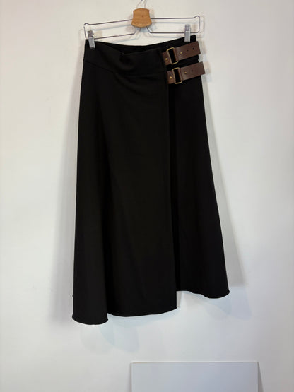 TACHE . Falda midi fluida cruzada. T 38