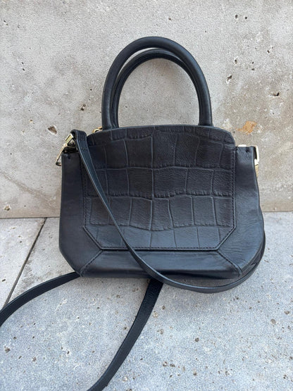 AUXILIARY BEGA. Bolso negro piel