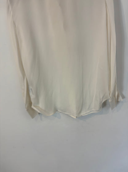 MASSIMO DUTTI. Blusa fluida volante