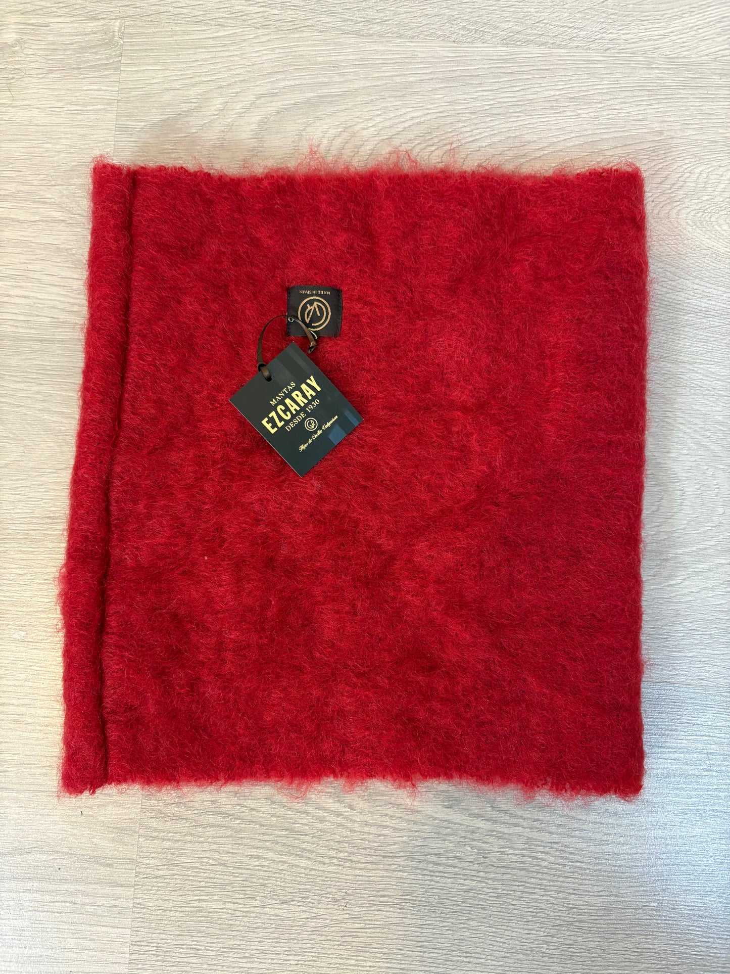 MANTAS EXCARAY. Cuello mohair rojizo