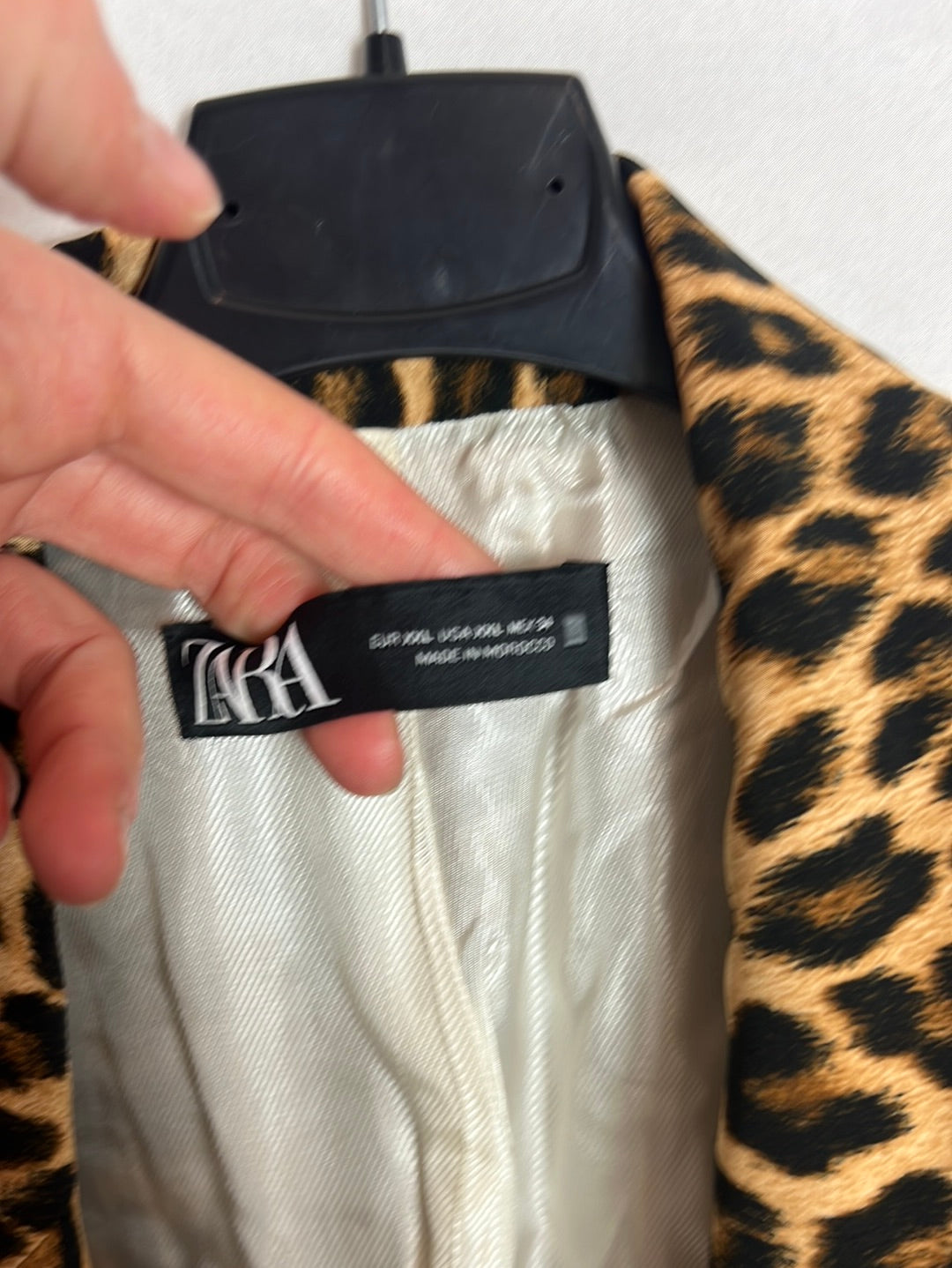 ZARA. Blazer animal print fluida. T XXL