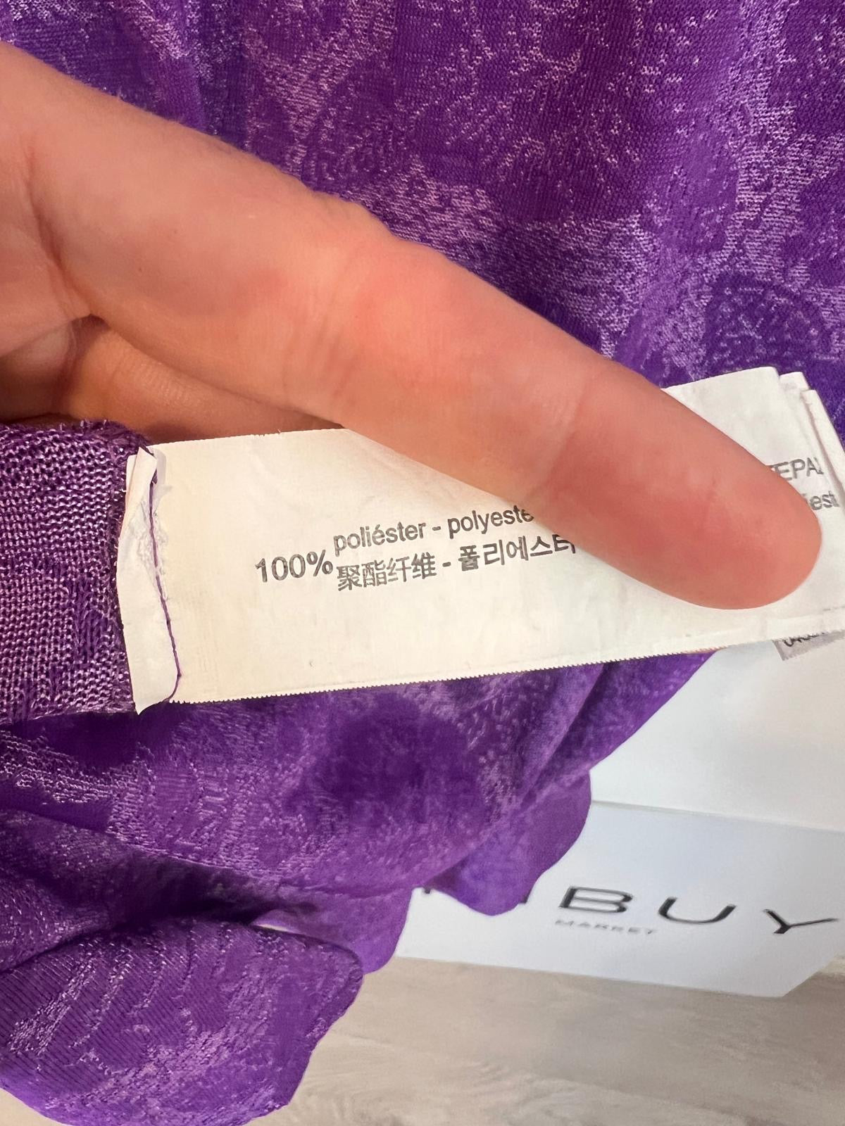 ZARA. Vestido fruncido flores moradas
