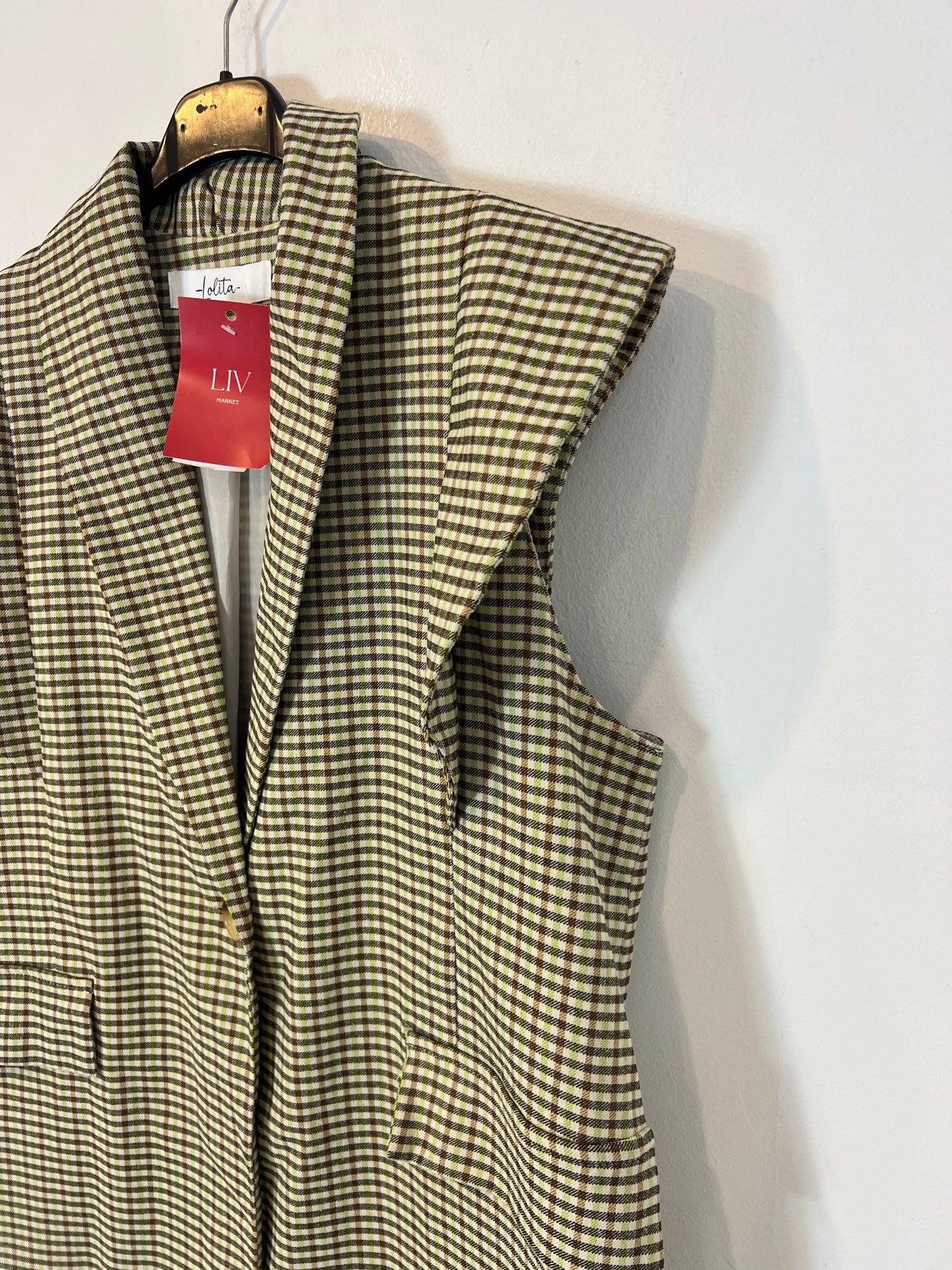 LOLITA. Chaleco de cuadros verde y marrón T.m