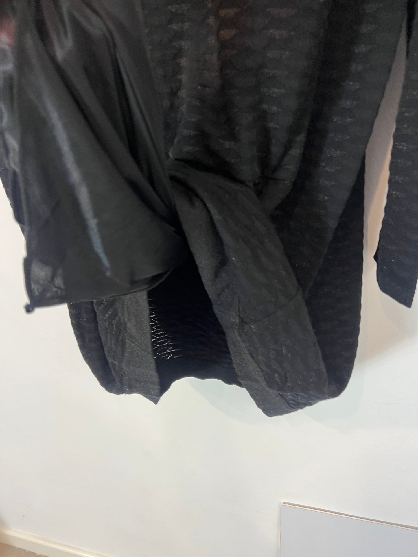 MISSONI. Black dress with shiny thread texture. Size 42