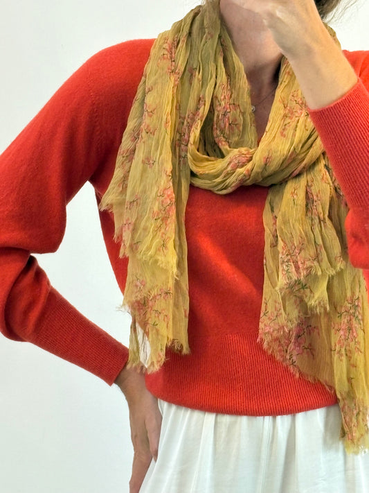 MASSIMO DUTTI. Printed khaki scarf