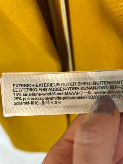 MASSIMO DUTTI. Mustard wool coat. T 36