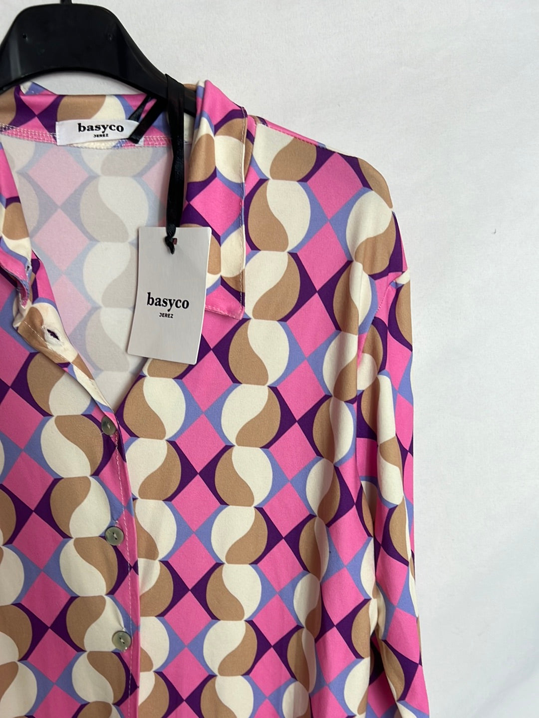 BASYCO JEREZ. Blusa textura estampado retro. TU(M)