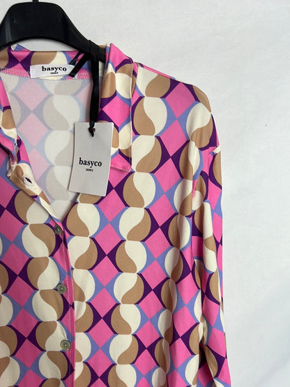 BASYCO JEREZ. Blusa textura estampado retro. TU(M)