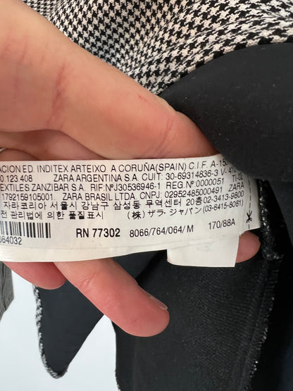 MANGO. Houndstooth ruffle top. TM