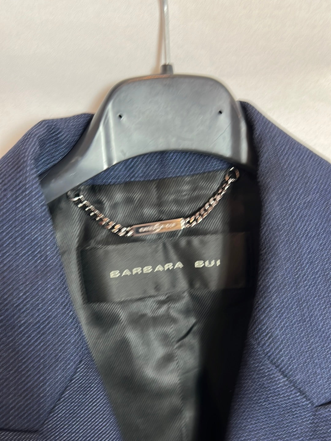 BARBARA BUI. Chaqueta azul cruzada hombreras . T 42