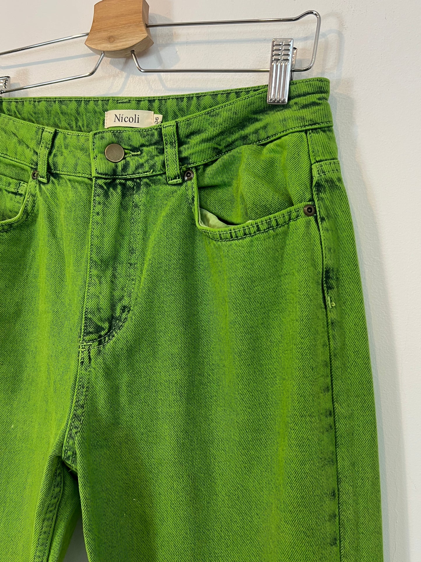 NICOLÍ. Pantalón verde tie dye T.36