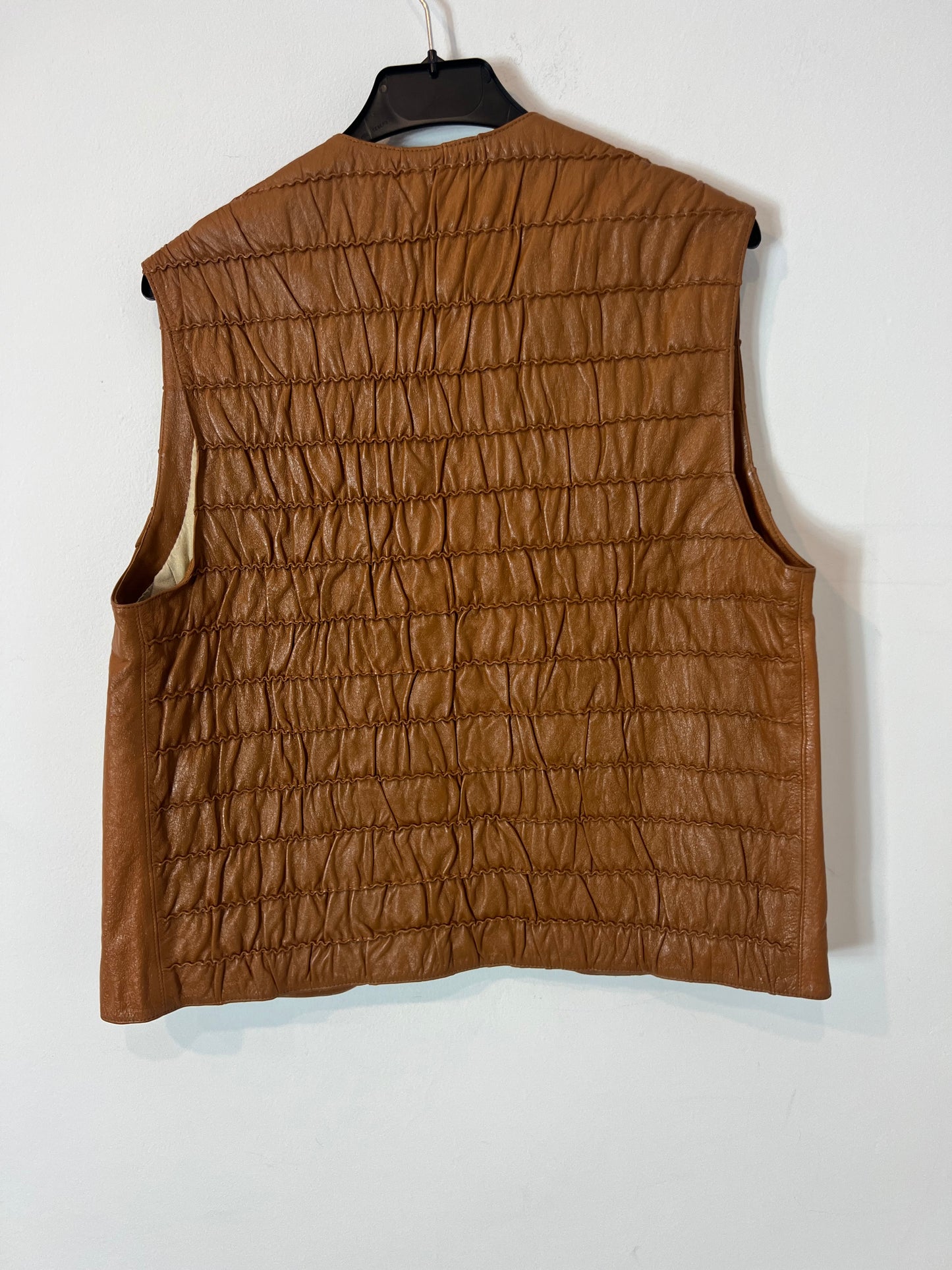 OTRAS. Chaleco vintage piel. T 46 (M)