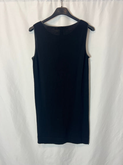 DIANE VON FURSTENBERG. Short fitted wool dress. TS