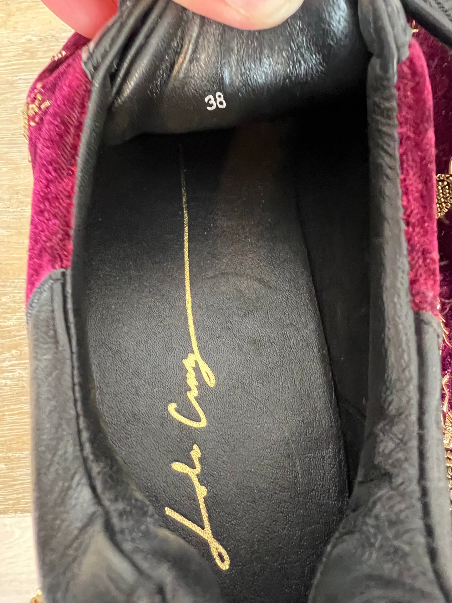 LOLA CRUZ. Zapatillas doble textura abalorios T.38