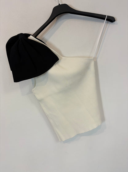 ZARA. Top asimétrico lazo. T S