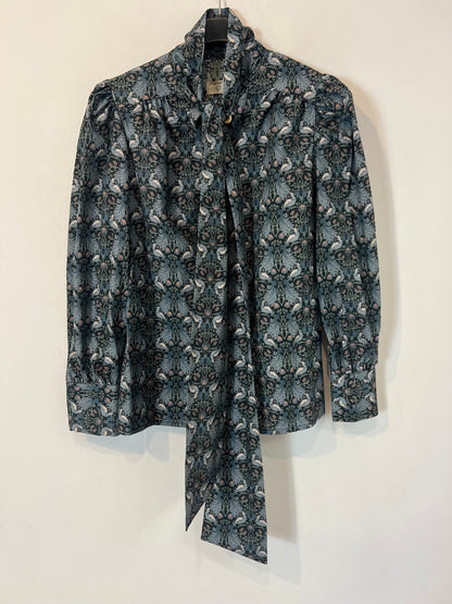 ILÓ-ILÓ. Blusa azul estampada T.s