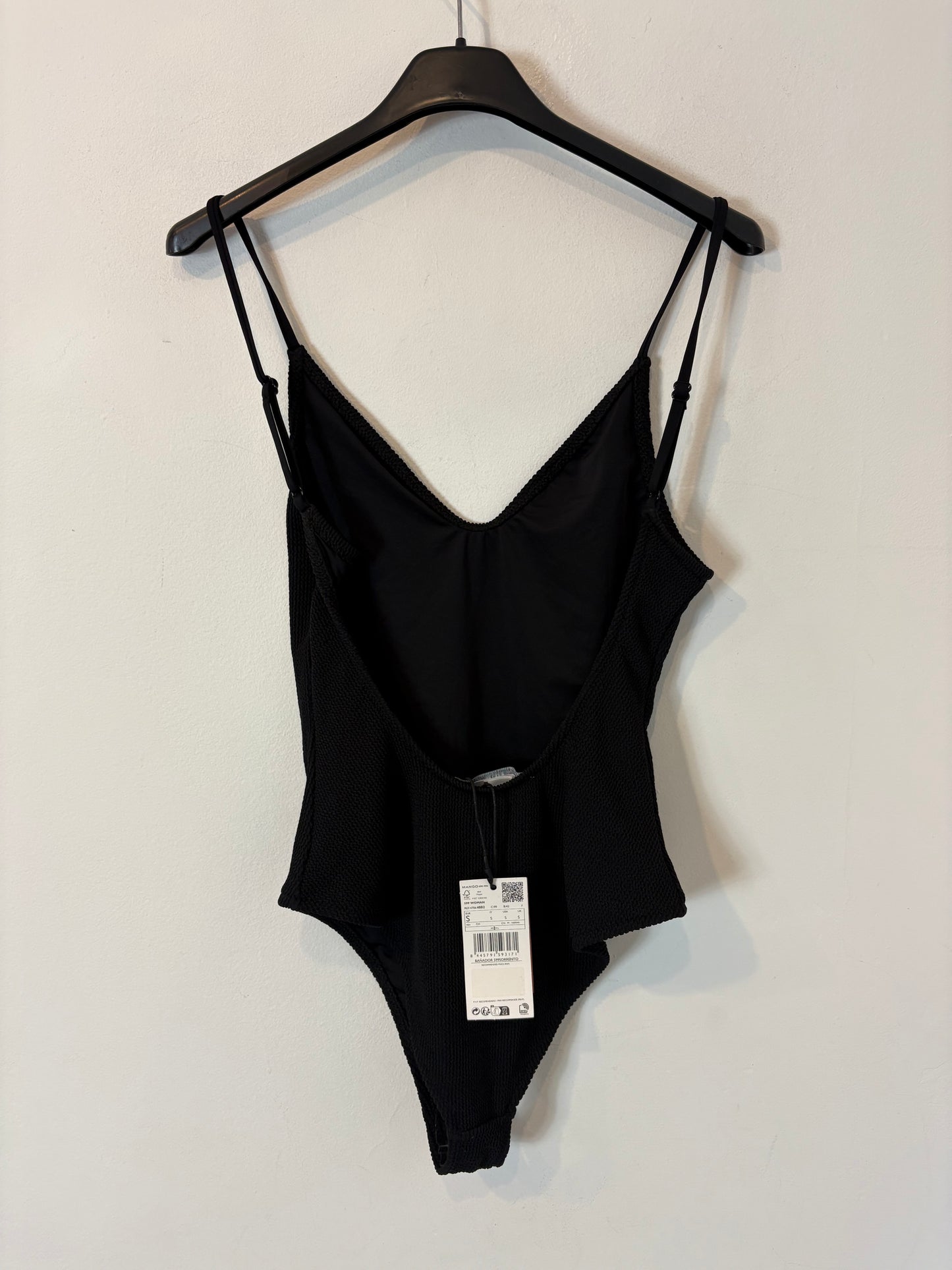 MANGO. Bañador negro textura. T S