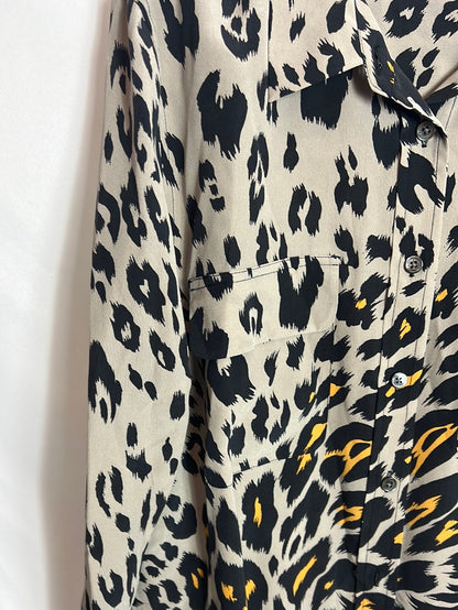 EQUIPMENT. Blusa seda animal print. T L
