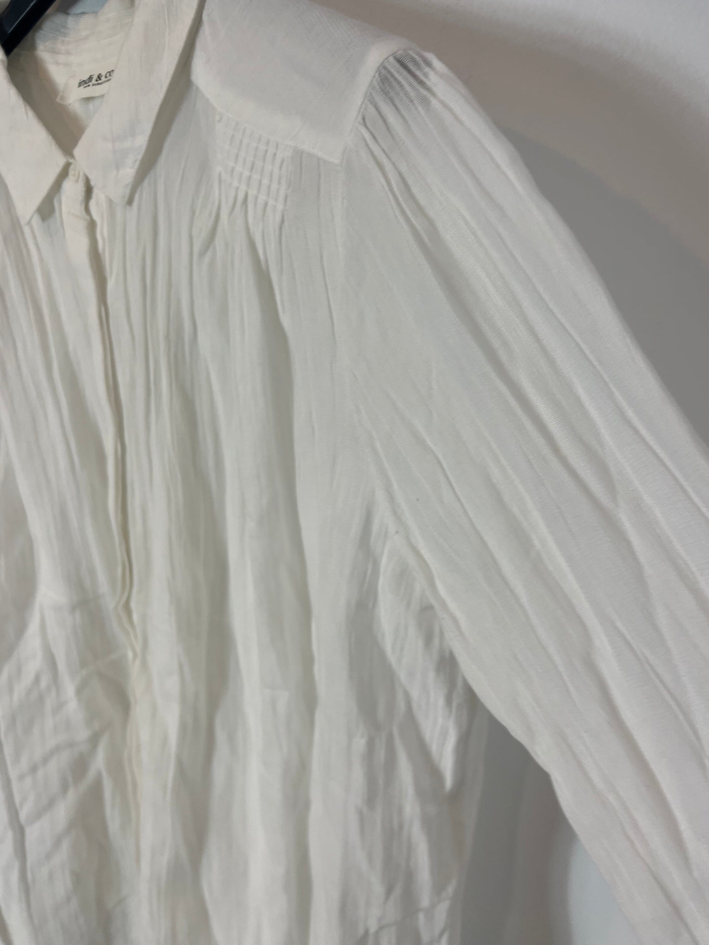 INDI &amp; COLD. White melange blouse. TM