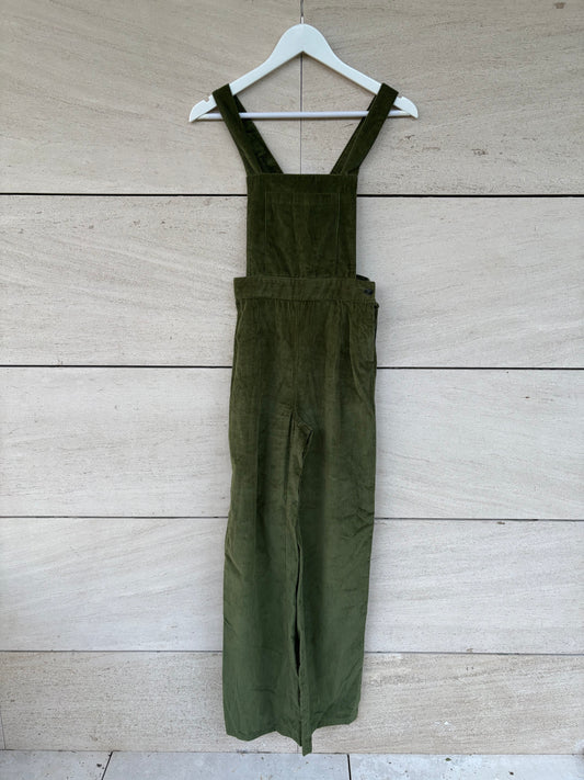 MARIA DE LA ORDEN. Mono verde pana ligera