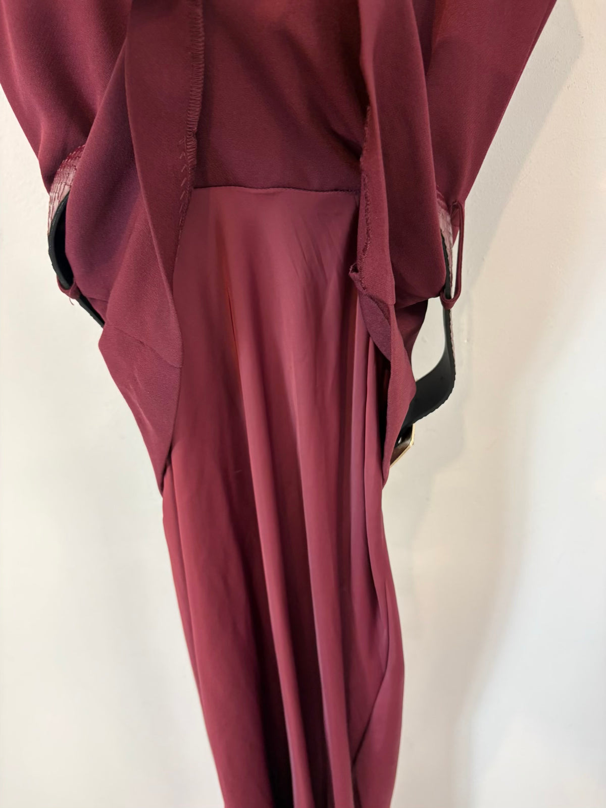 ZARA. Vestido largo doble textura burdeos