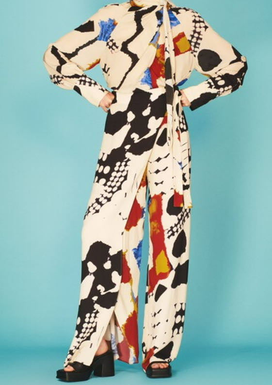 ZARA. Pantalón estampado efecto falda