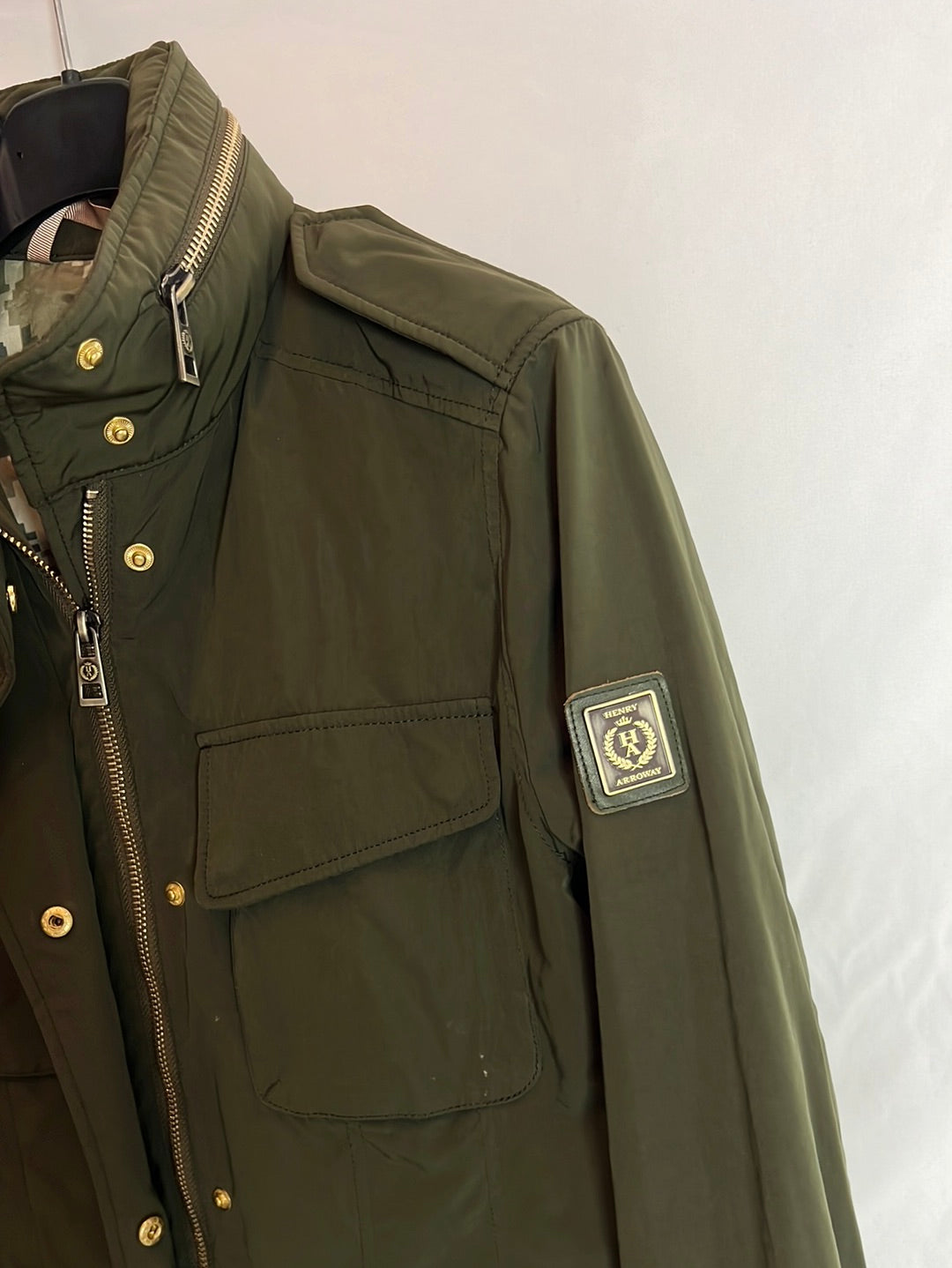 HENRY ARROWAY. Parka verde impermeable T.s