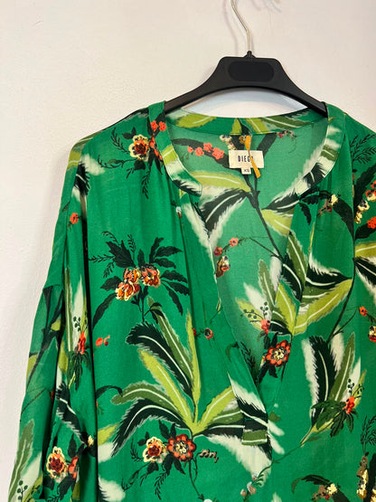DIEGA. Blusa verde estampada
