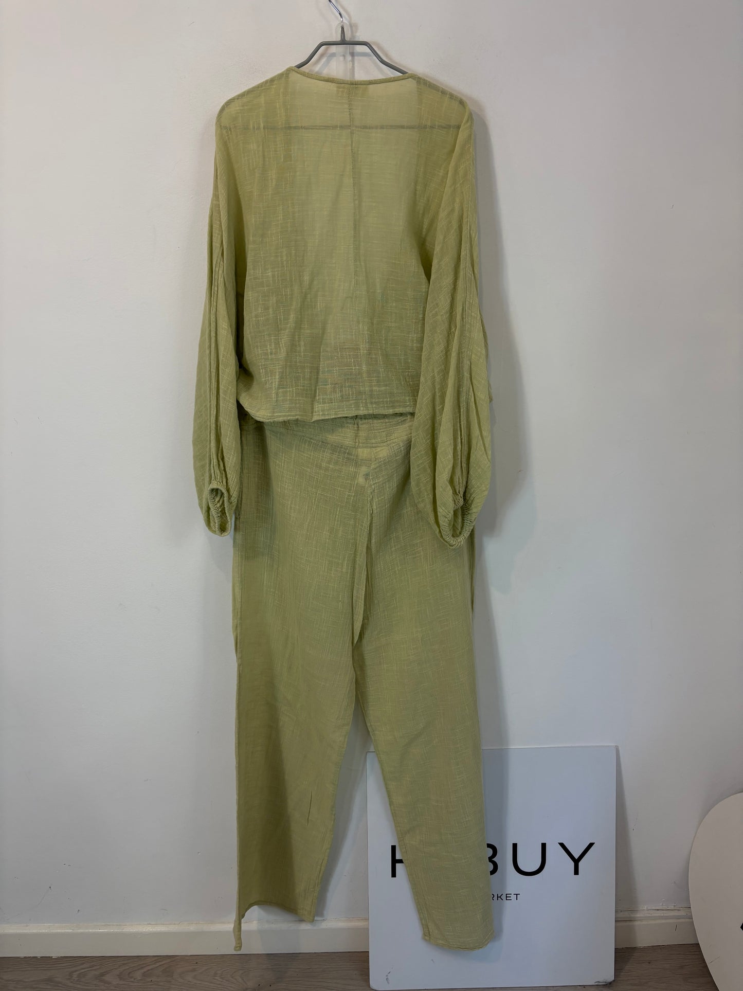 STUDIO TIA. Total look de algodón