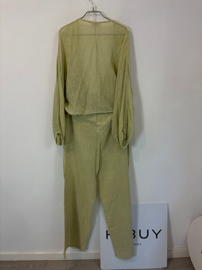 STUDIO TIA. Total look de algodón