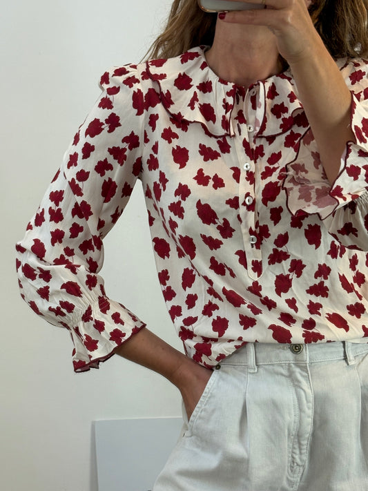 ELEFANTINE. Blusa beige volante cuello