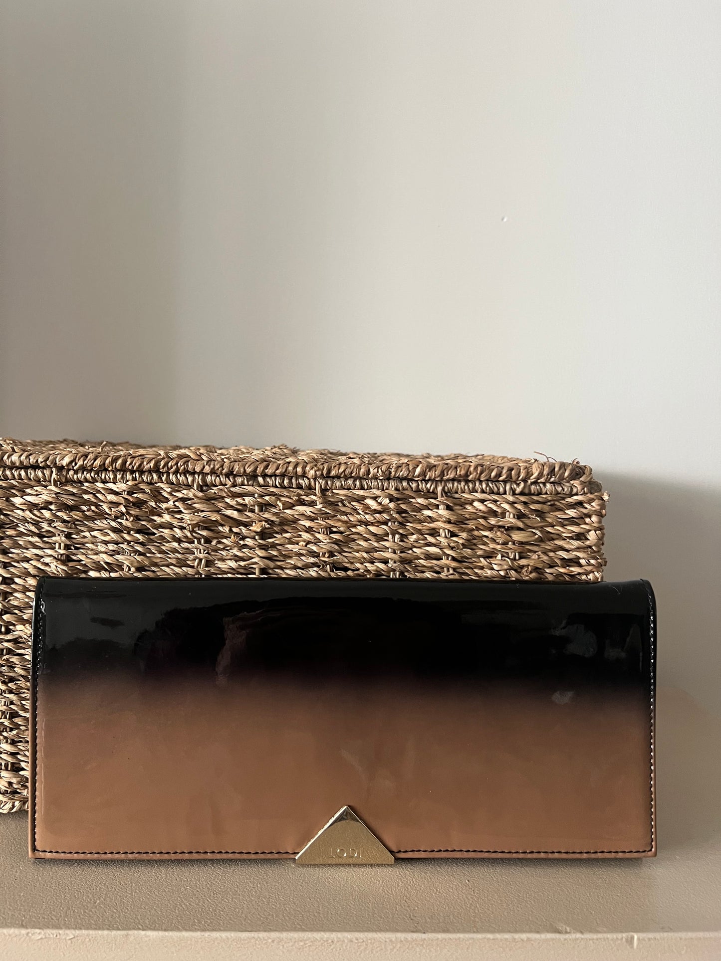 LODI. Cartera de mano vinilo