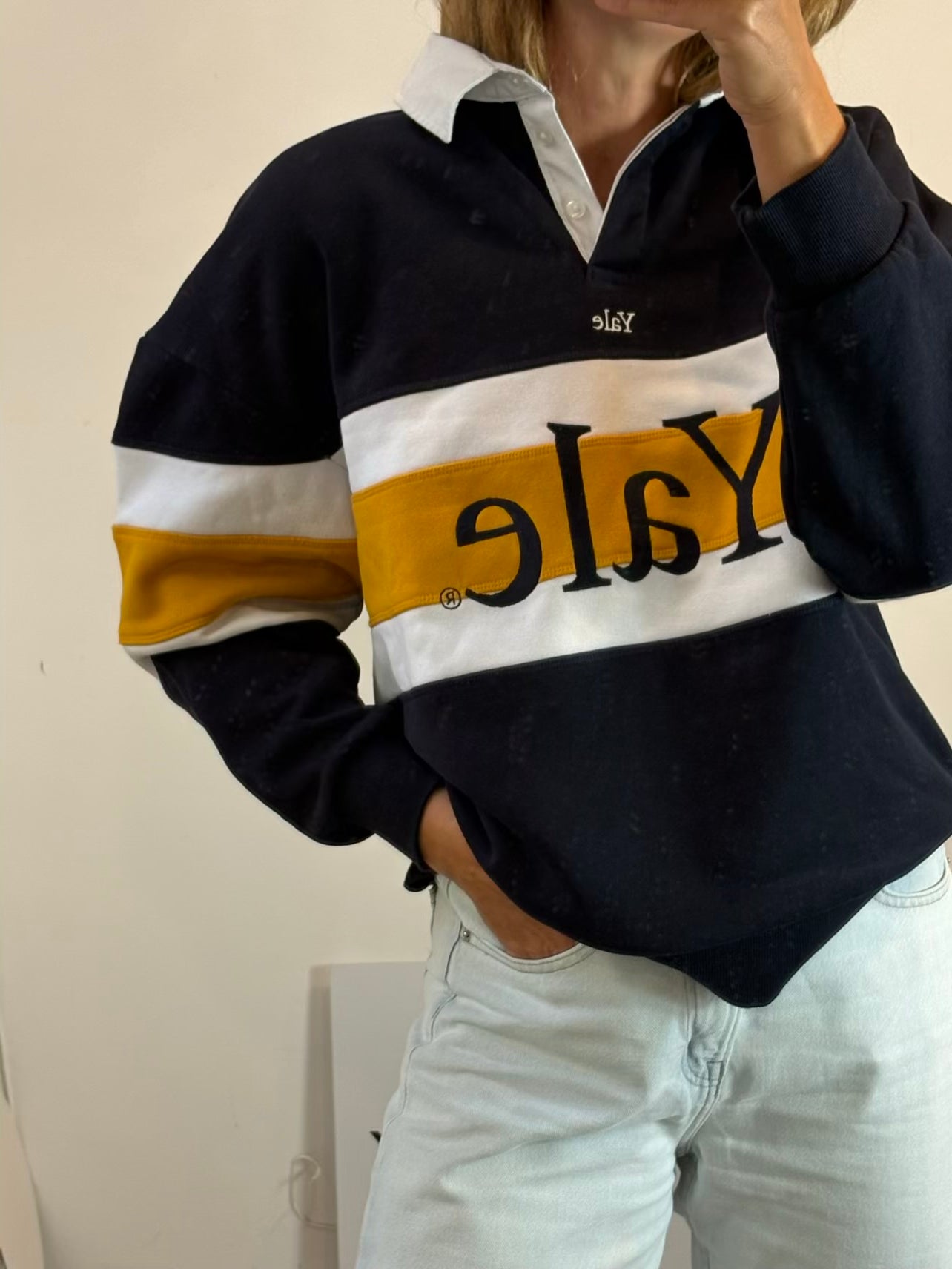 ZARA. Sudadera Yale logo