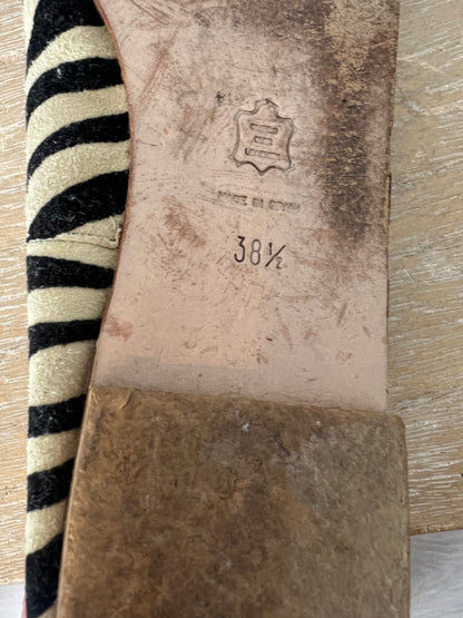 JAIME MASCARÓ. Animal print textured ballerina flat. 38.5