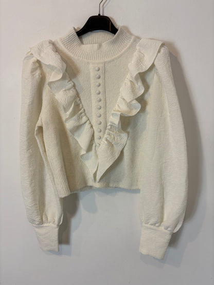 ZARA. White textured sleeve sweater. TS
