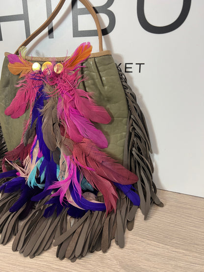 INTROPIA. Bolso piel plumas y flecos