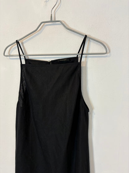 MASSIMO DUTTI. Vestido negro midi de lino