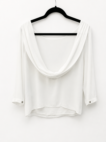 BY CLÉA. Blusa blanca espalda baja T.s y T.m