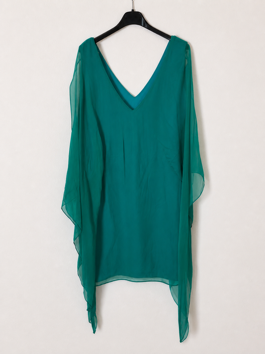 ELISA BRACCI. Vestido corto verde efecto capa T.s