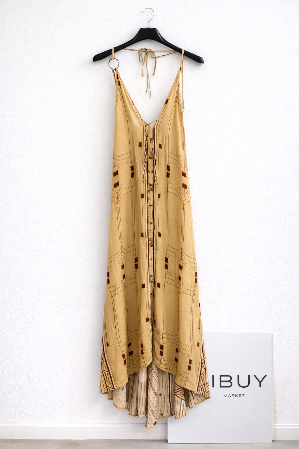 WHITE RAVEN. Vestido largo seda estampado