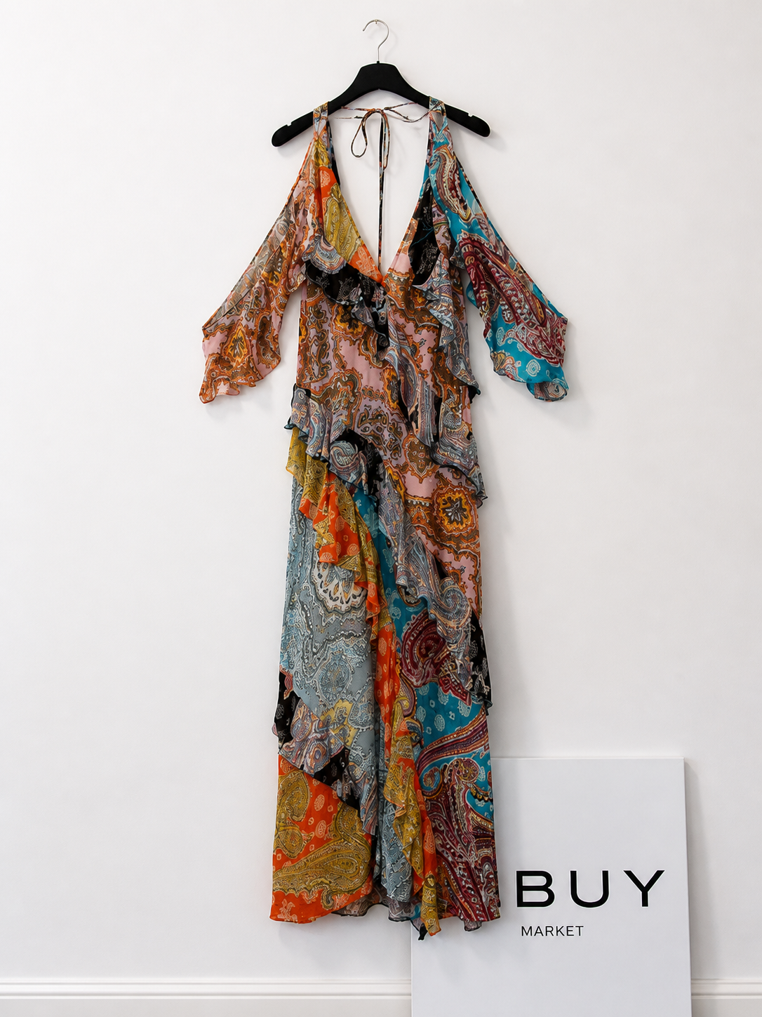 ZARA. Vestido estampado detalle de volantes