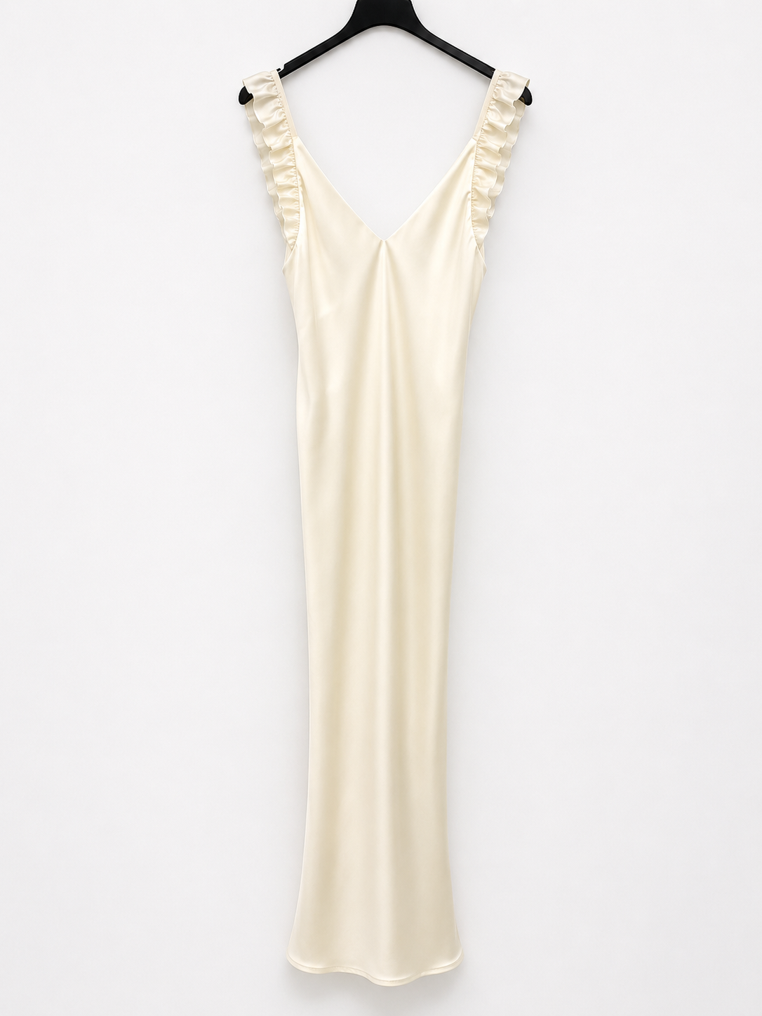 BY CLÉA.Vestido midi crema satinado (34,36 y 38)