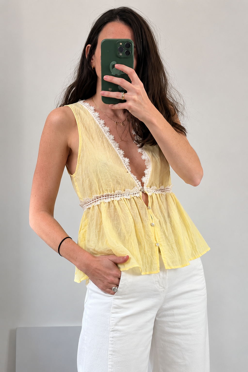 ZARA. Top amarillo pastel textura