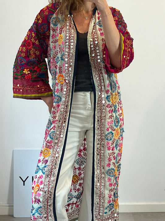 RED CHILLI. Kimono bordado  T.u(s)