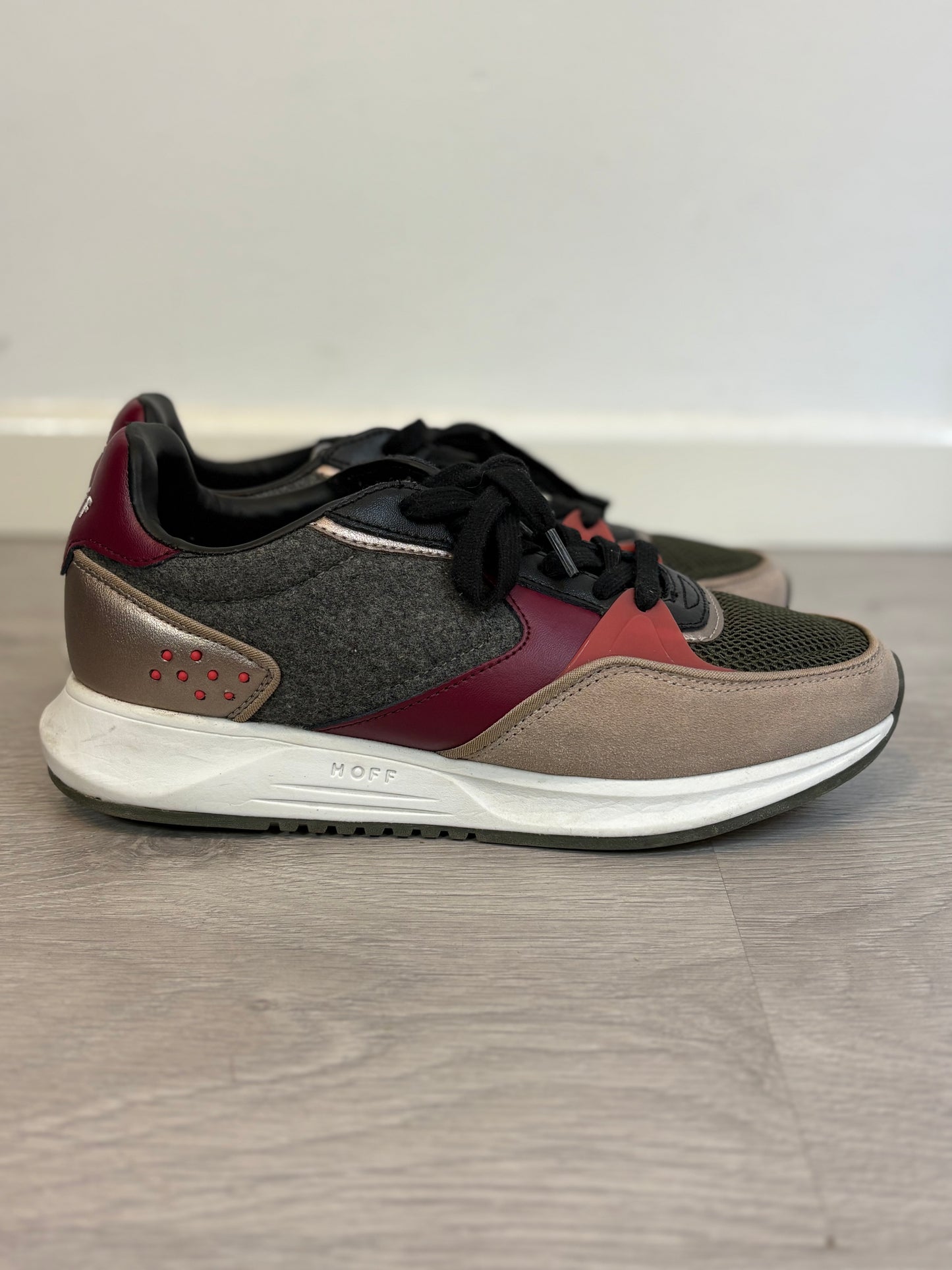 HOFF. Zapatillas texturas burdeos. T 41