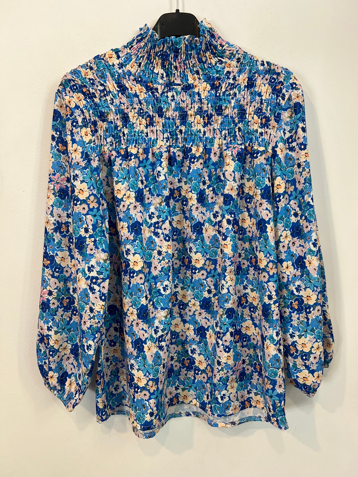 BEMOODYCOLLECTION. Blusa azul flores TU(s)