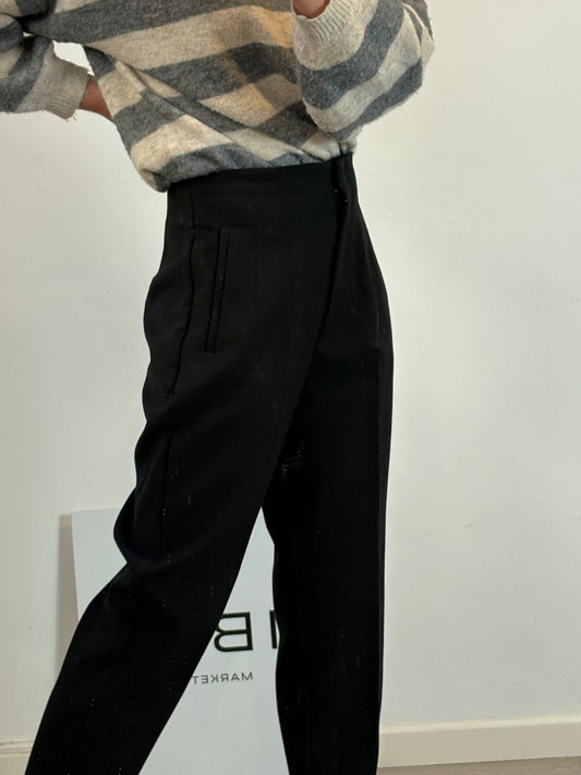 ZARA. Pantalón negro de vestir